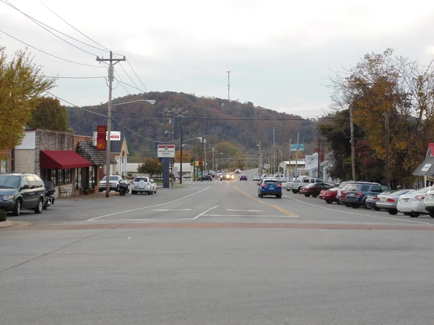 Roofing services in Ashland City, Tennessee