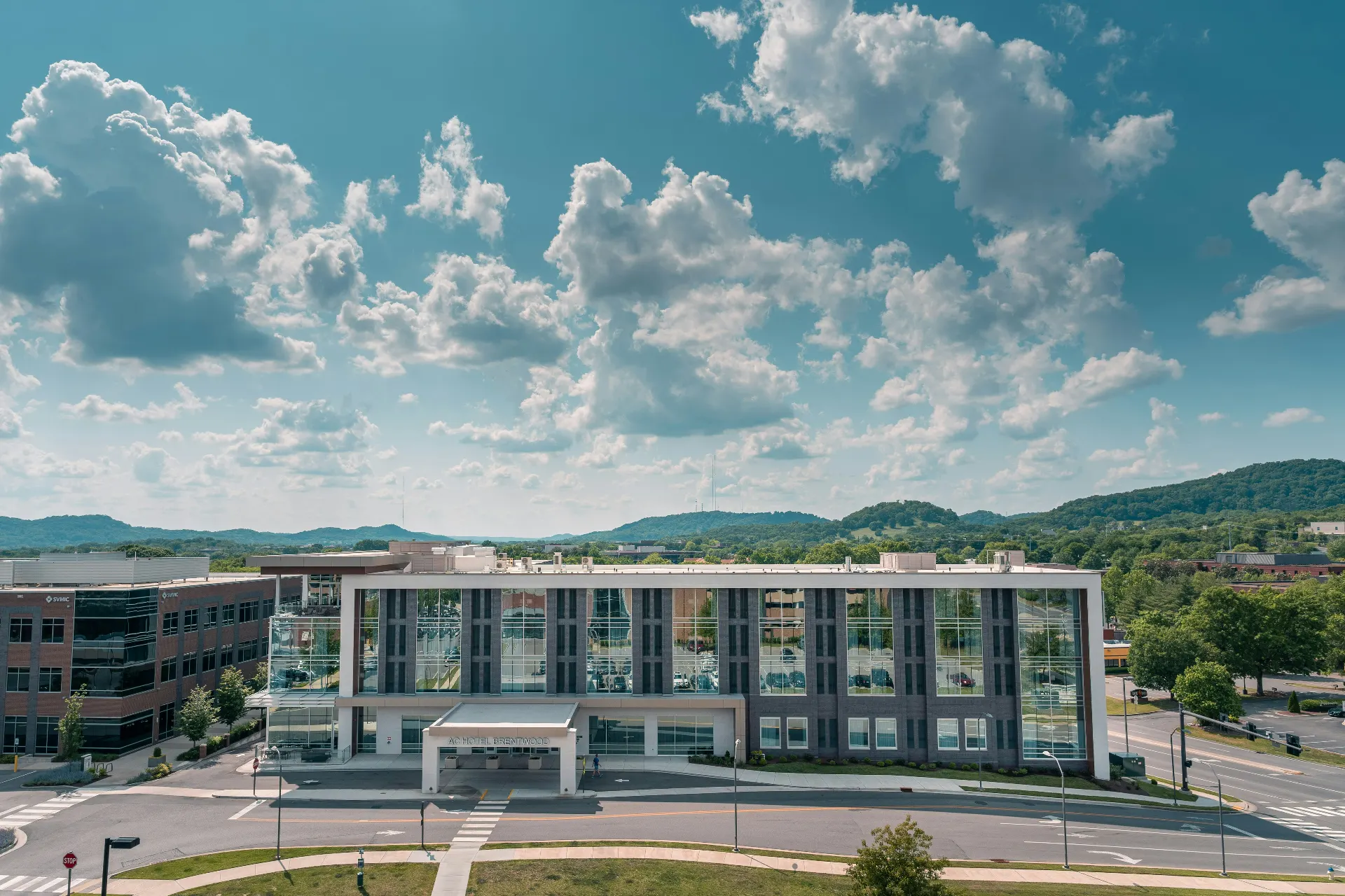 Roofing services in Brentwood, Tennessee