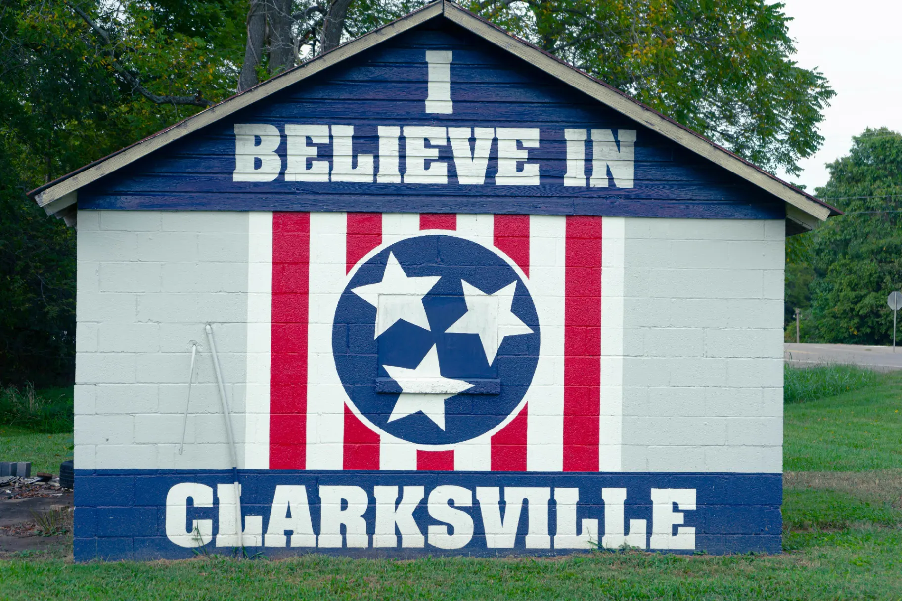 Roofing services in Clarksville, Tennessee